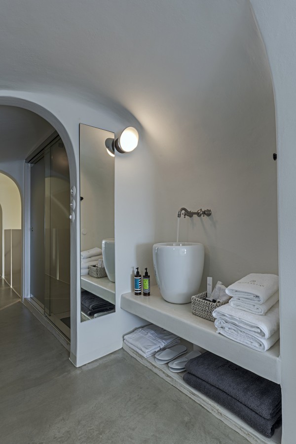 Santorini Luxury Villas | Santorini Accommodation | Thera Luxury Villas
